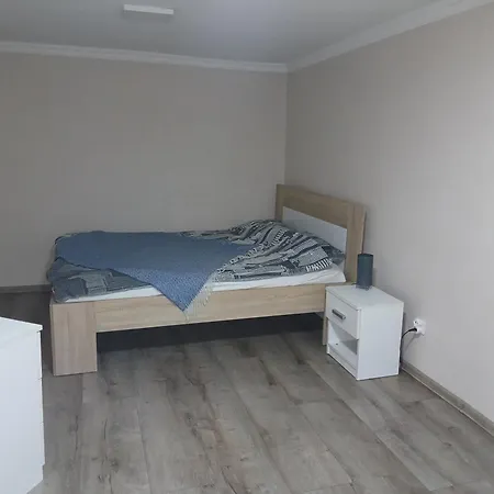 Marka Vovchka Apaartment דירה